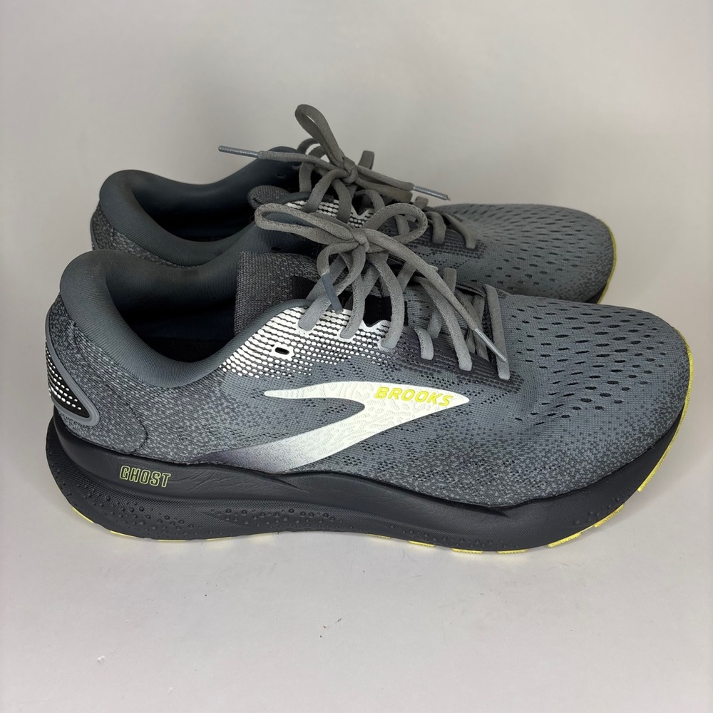 Brooks Ghost 16 Sneakers - Gray and Yellow - 10.5 4E - men’s extra wide